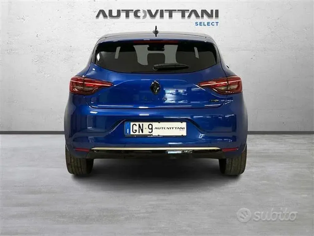 Usata Renault Clio V 91 CV (66 kW) 2023 Blu chiaro Berlina