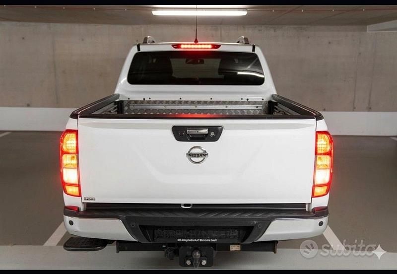 Usata Nissan Navara N-Connecta 190 CV (139 kW) 2018 Bianco Pick-up