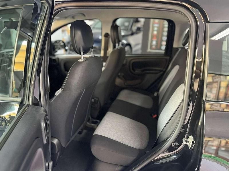 Usata Fiat Panda Lounge 95 CV (69 kW) 2018 Nero Berlina