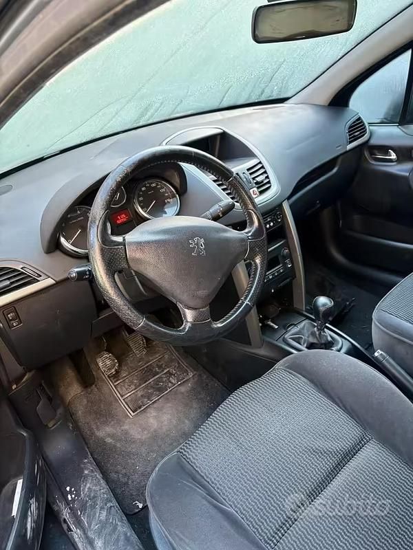 Usata Peugeot 207 2008 Grigio Berlina