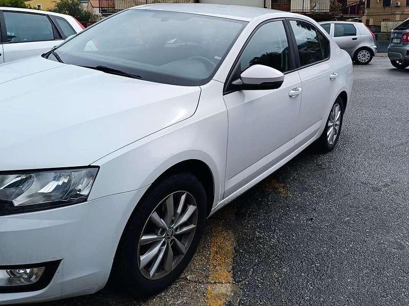 Usata Skoda Octavia G-TEC Ambition 110 CV (80 kW) 2016 Bianco Berlina
