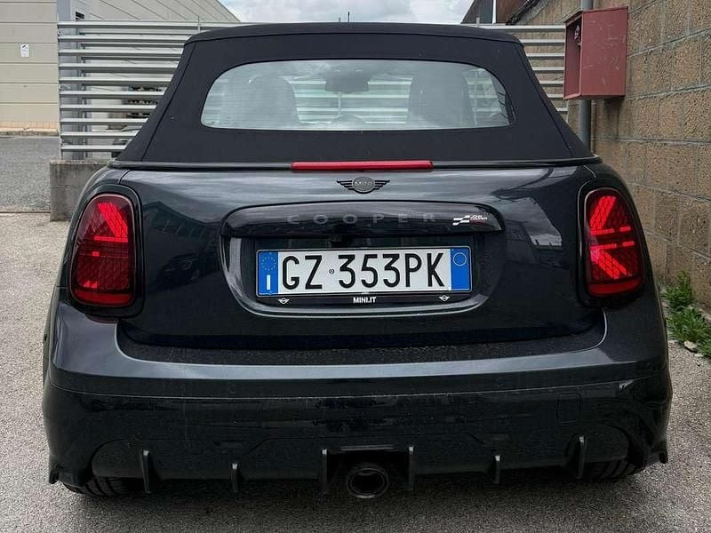 Begagnad Mini John Cooper Works Cabriolet 231 HK (169 kW) 2025 Svart Cab