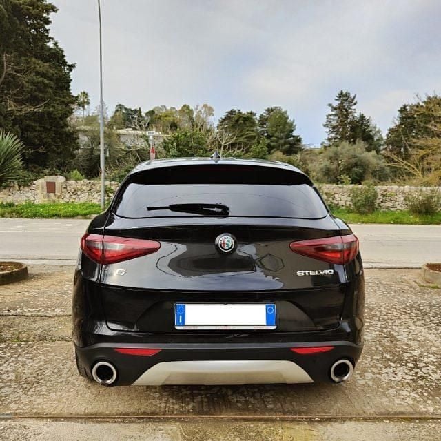 Usata Alfa Romeo Stelvio Tech Edition 190 CV (139 kW) 2019 Nero SUV