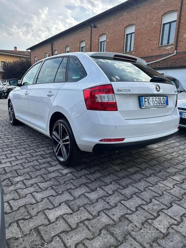 Usata Skoda Rapid ScoutLine 90 CV (66 kW) 2017 Bianco Station wagon