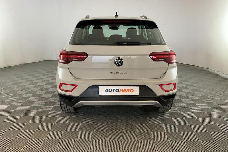 Usata VW T-Roc Life 110 CV (80 kW) 2024 Beige SUV