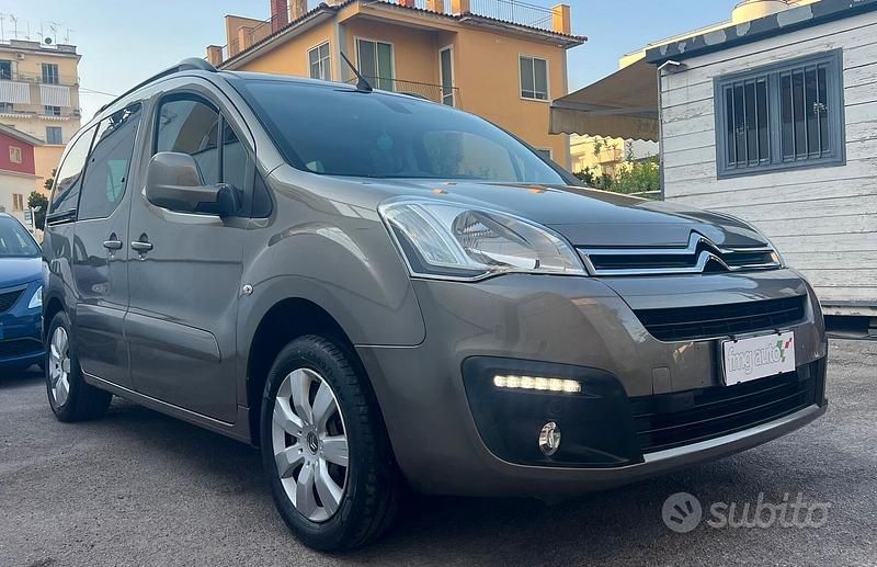 Usata Citroën Berlingo XTR 110 CV (80 kW) 2016 Grigio Monovolume