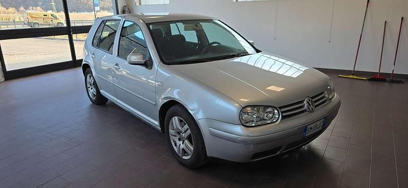Usata VW Golf IV Highline 116 CV (85 kW) 2000 Berlina