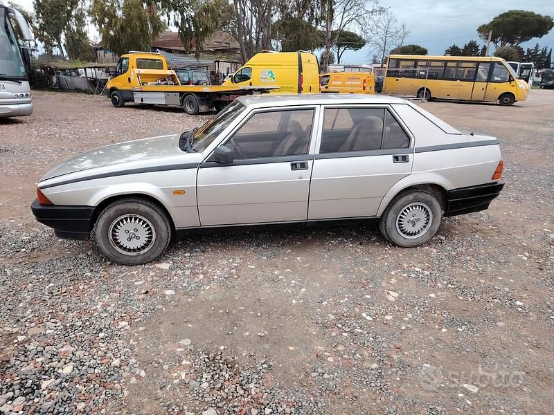 Usata Alfa Romeo 75 1985 Berlina