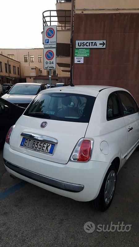 Begagnad Fiat 500 Easy 69 HK (50 kW) 2013 Vit Sedan