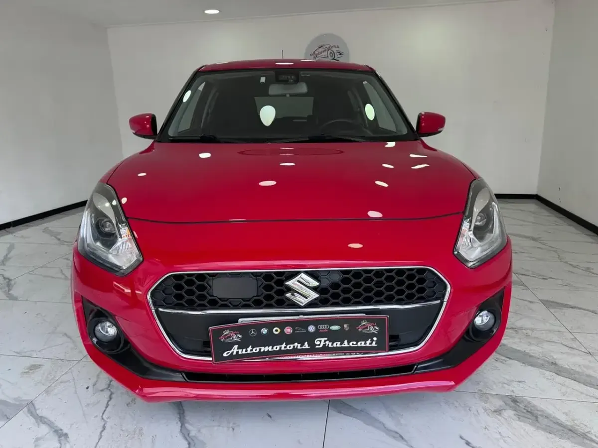 Usata Suzuki Swift Cool 90 CV (66 kW) 2020 Rosso Utilitaria