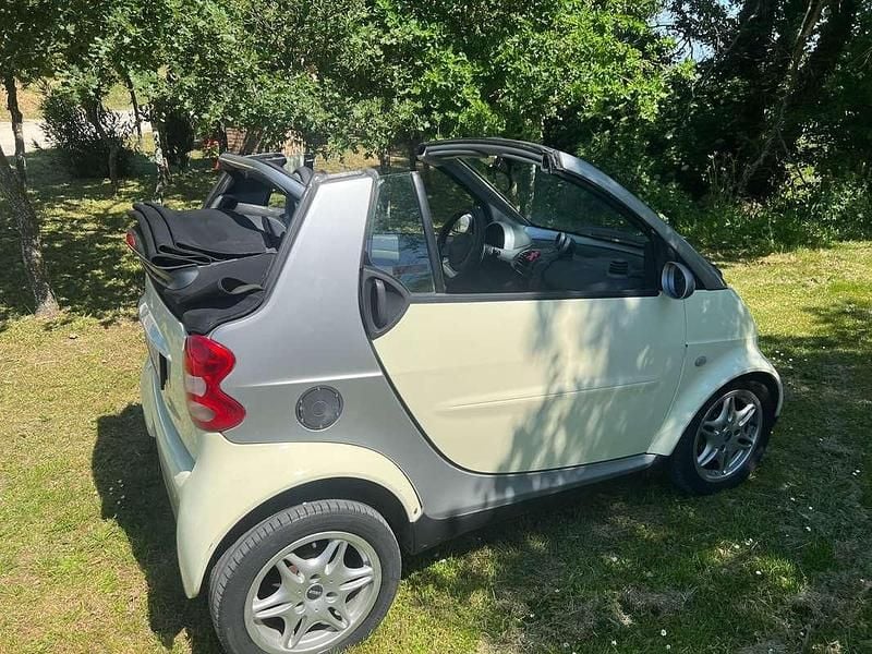 Usata Smart ForTwo Cabrio 54 CV (39 kW) 2001 Bianco Cabrio