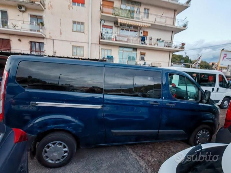 Occasion Ford Transit Custom 131 ch (96 kW) 2017 Bleue Monospace