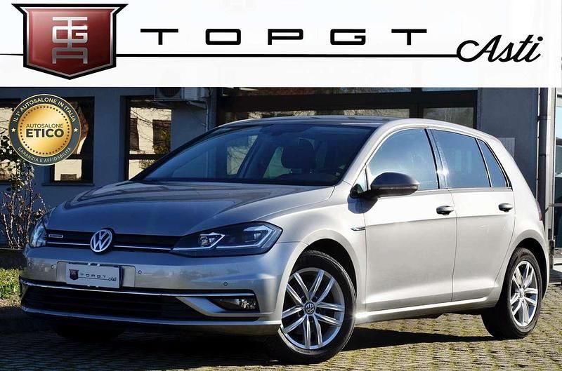 Argento Usata 2019 VW Golf VII Executive Tre volumi | 14.500 € (Buon prezzo) - Immagine 1/4