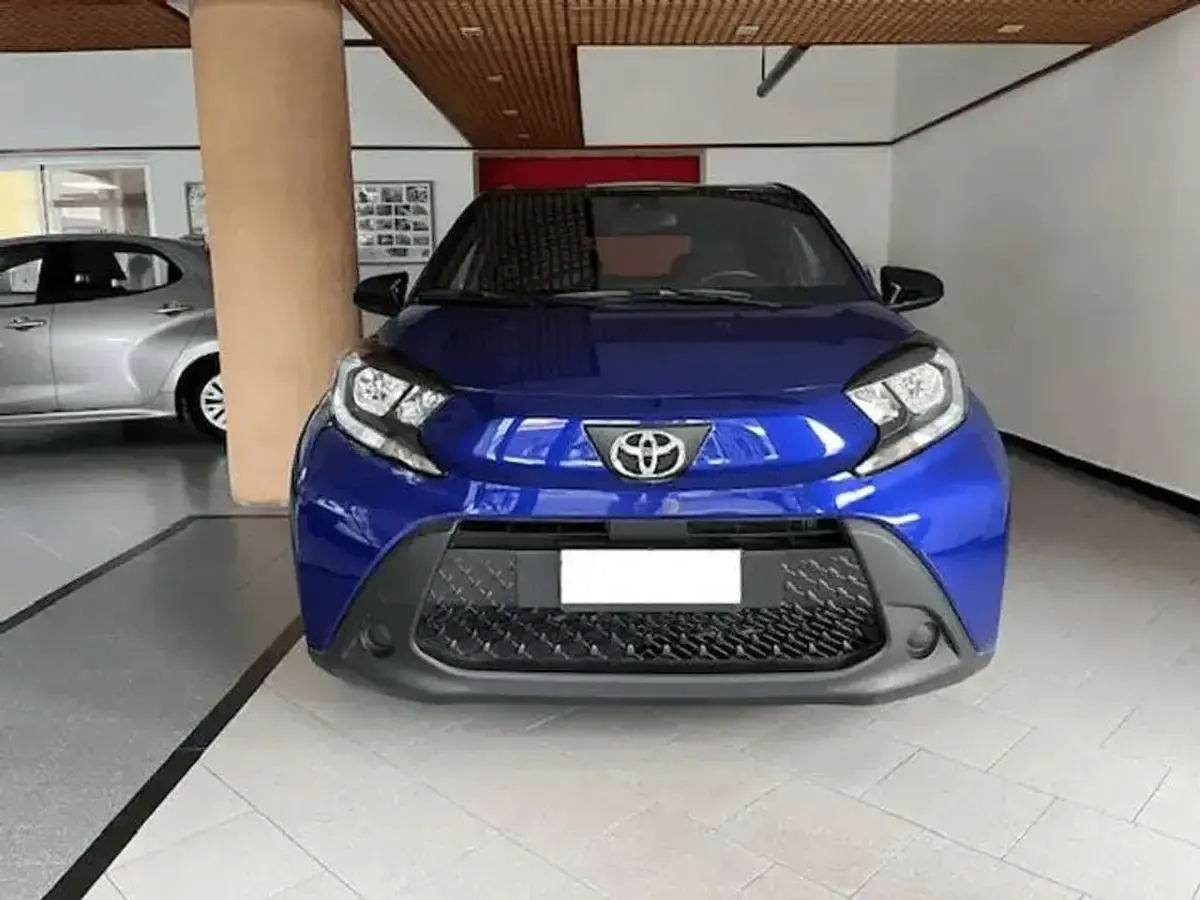 Nuevo Toyota Aygo X Active 72 CV (52 kW) 2025 Azul SUV