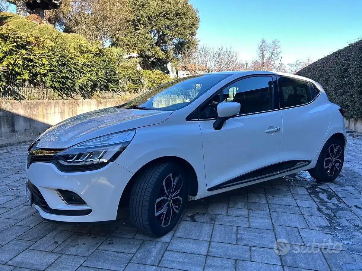 Usata Renault Clio IV Zen 75 CV (55 kW) 2017 Bianco Berlina
