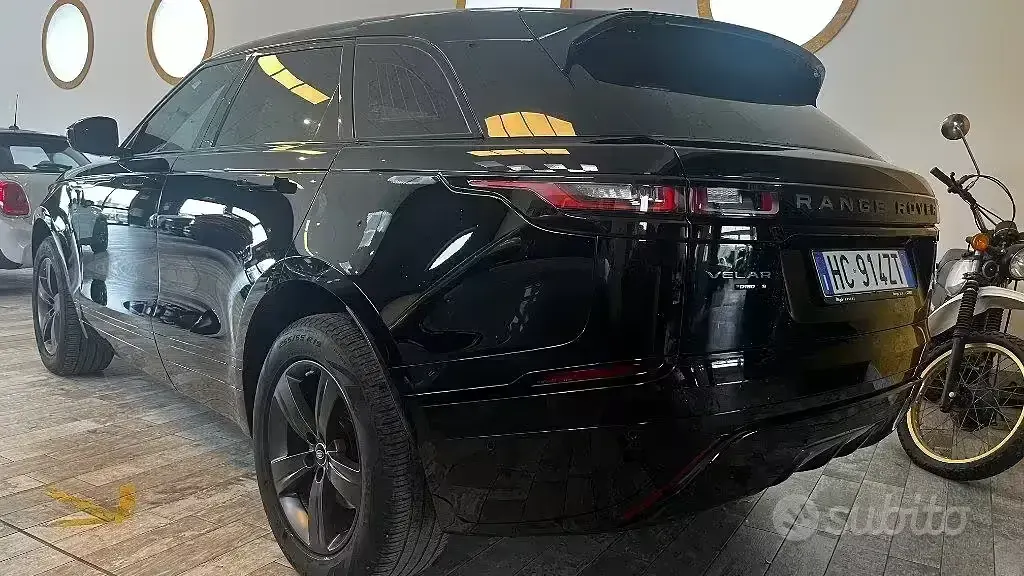 Usata Land Rover Range Rover Velar R-Dynamic 179 CV (131 kW) 2019 Nero SUV