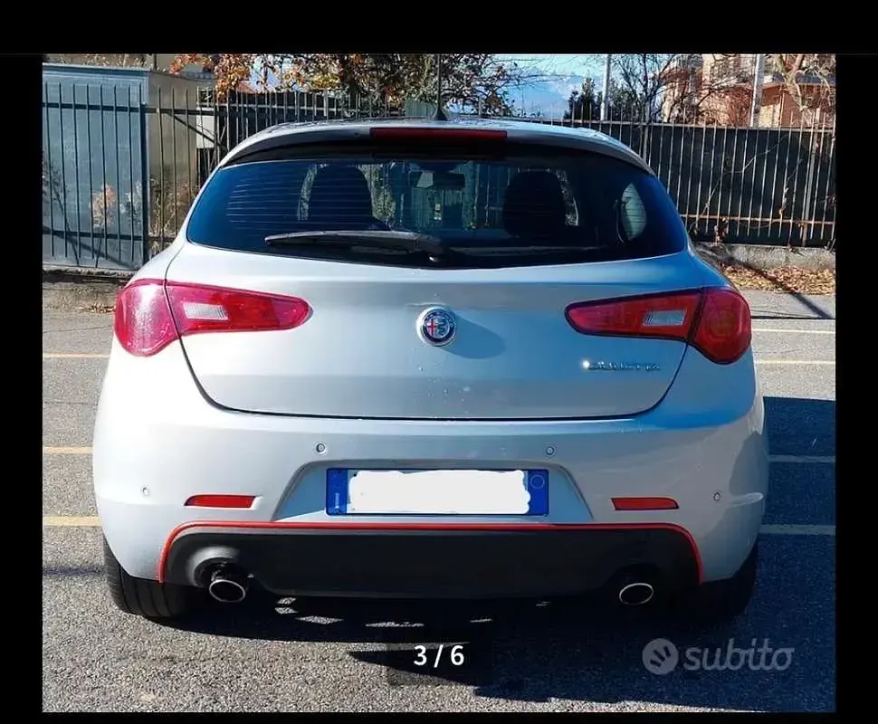 Usata Alfa Romeo Giulietta Super 150 CV (110 kW) 2016 Grigio Utilitaria