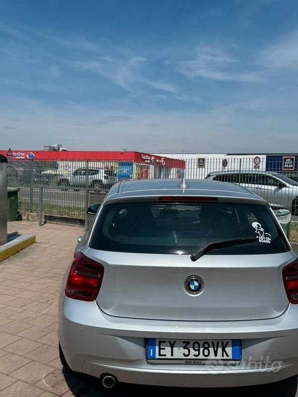 Usata BMW 118 143 CV (105 kW) 2015 Grigio Utilitaria