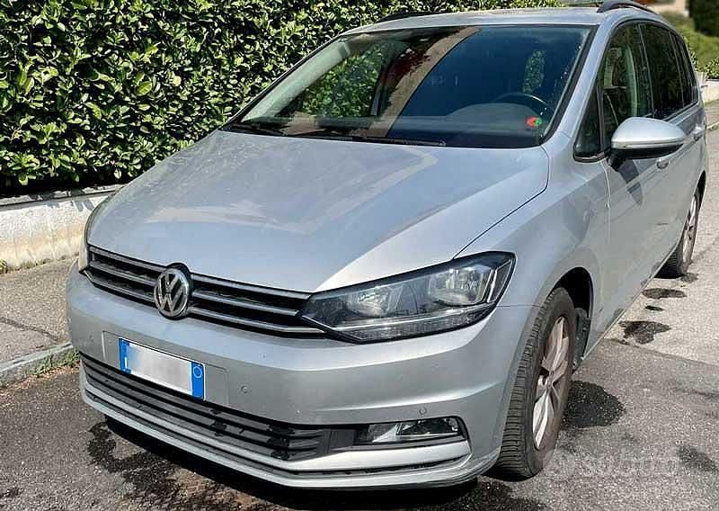 Usata VW Touran 116 CV (85 kW) 2017 Grigio Monovolume