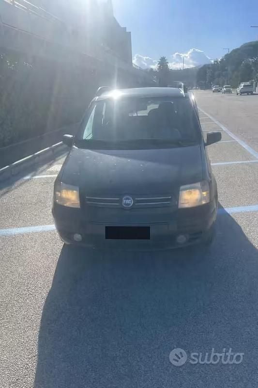 Usata Fiat Panda 70 CV (51 kW) 2005 Nero Utilitaria