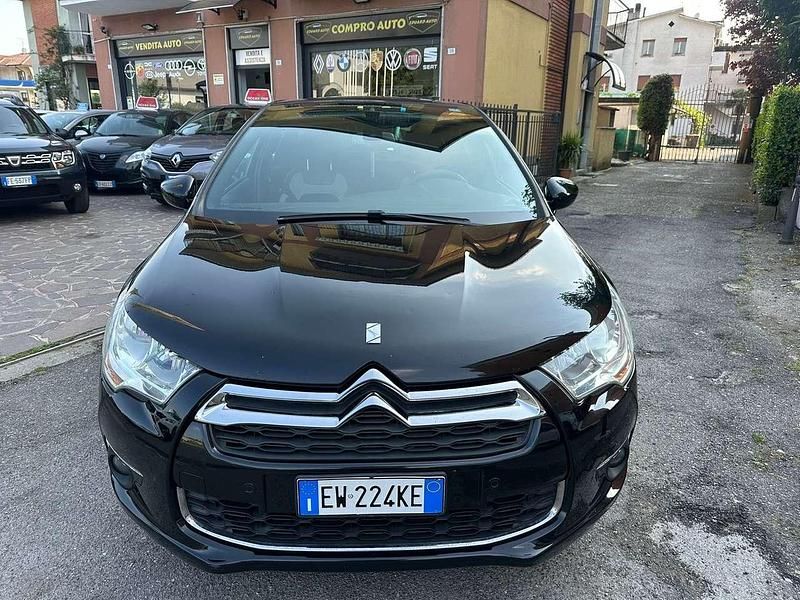 Usata Citroën DS4 So Chic 114 CV (83 kW) 2014 Nero Utilitaria