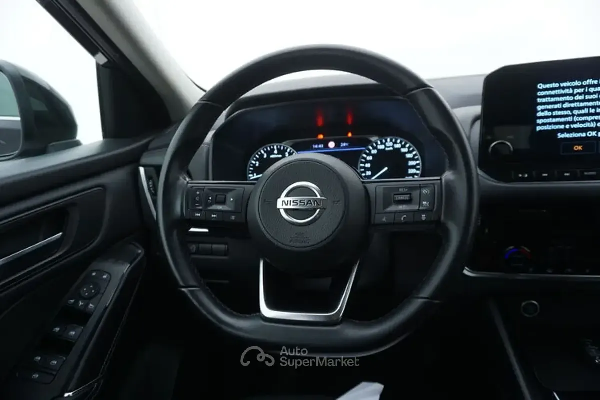 Używany Nissan Qashqai 140 KM (102 kW) 2022 Czarny SUV