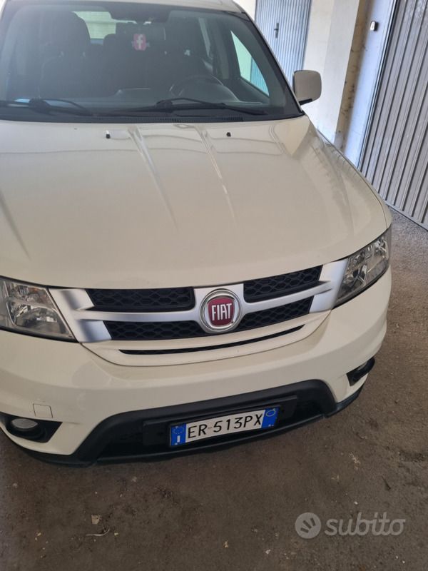 Usata Fiat Freemont 170 CV (125 kW) 2013 Bianco SUV
