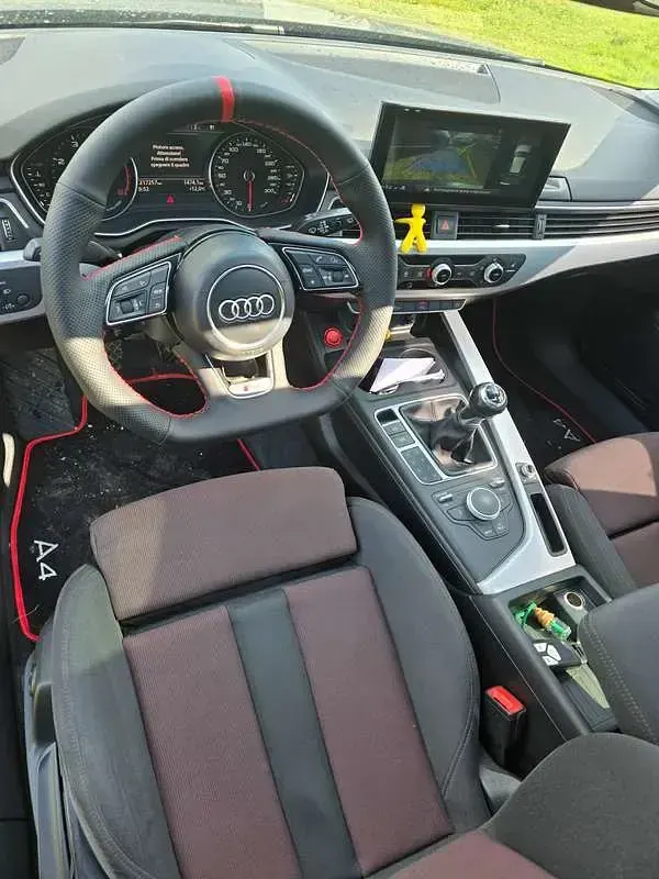 Usado Audi A4 Business 150 CV (110 kW) 2016 Negro Familiar