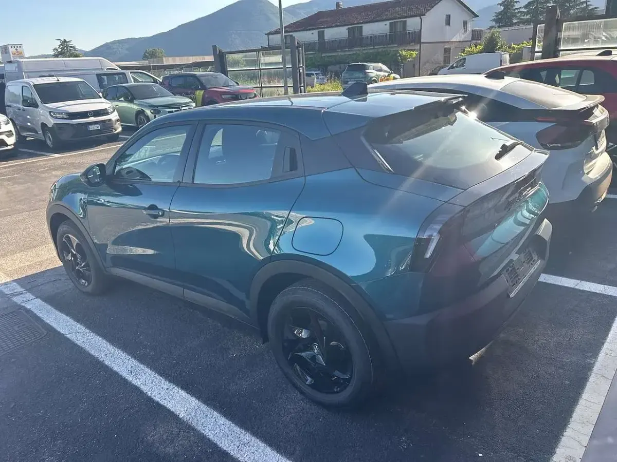 Nuova Alfa Romeo GT Junior 136 CV (100 kW) 2025 Blu/azzurro SUV