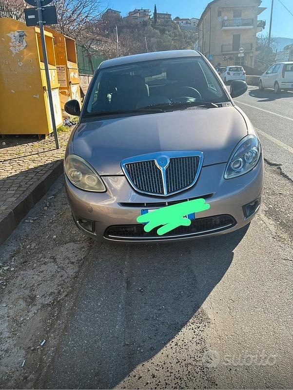 Usata Lancia Ypsilon 69 CV (50 kW) 2011 Utilitaria