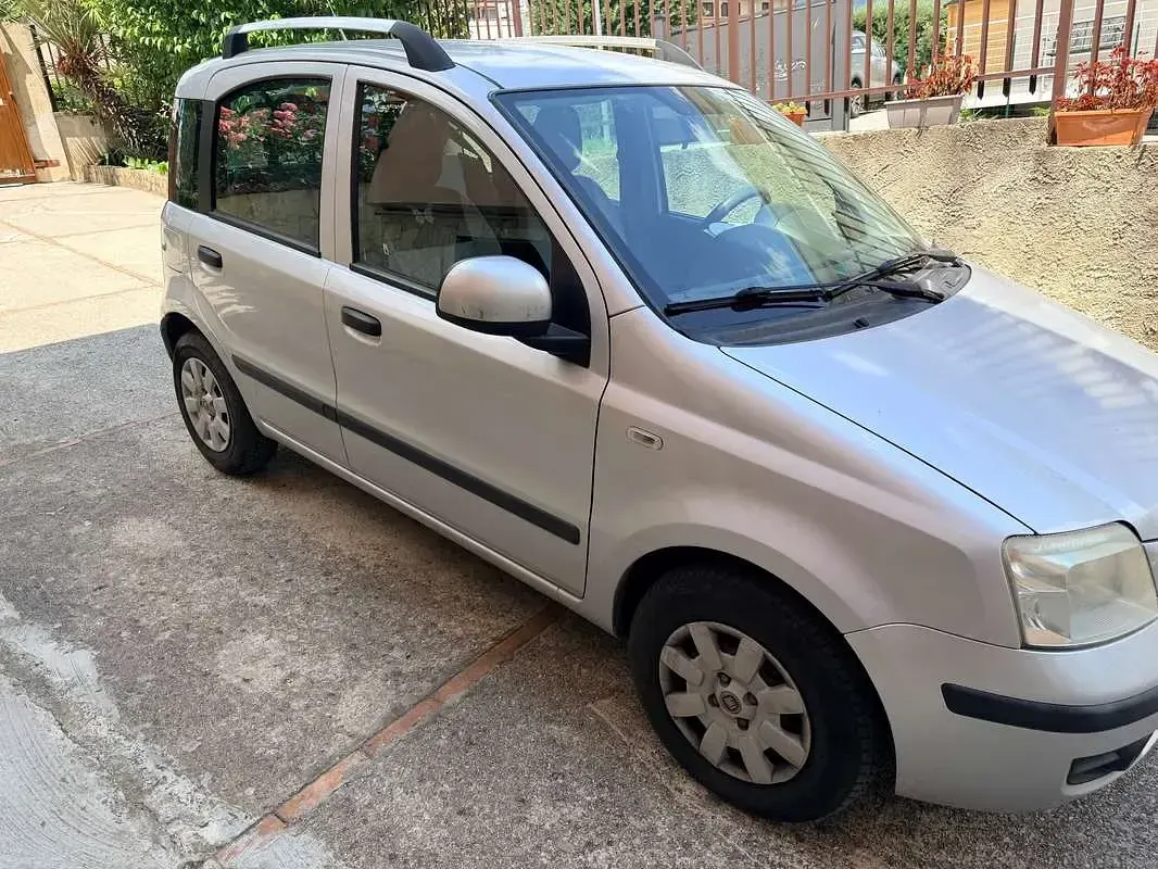 Usata Fiat Panda Dynamic 69 CV (50 kW) 2008 Argento Utilitaria