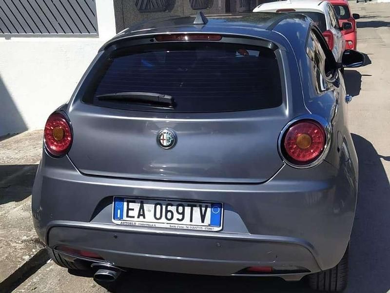 Usata Alfa Romeo MiTo Distinctive 120 CV (88 kW) 2010 Grigio Utilitaria