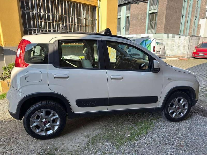 Usata Fiat Panda 4x4 86 CV (63 kW) 2014 Beige Utilitaria