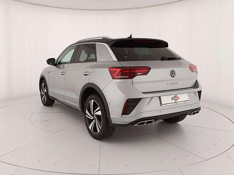 Usata VW T-Roc R-line 150 CV (110 kW) 2023 Pyrit silver metallizzato nero SUV