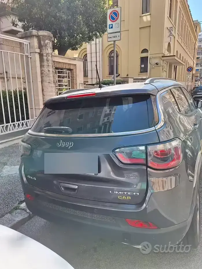 Usata Jeep Compass 140 CV (102 kW) 2018 Grigio SUV