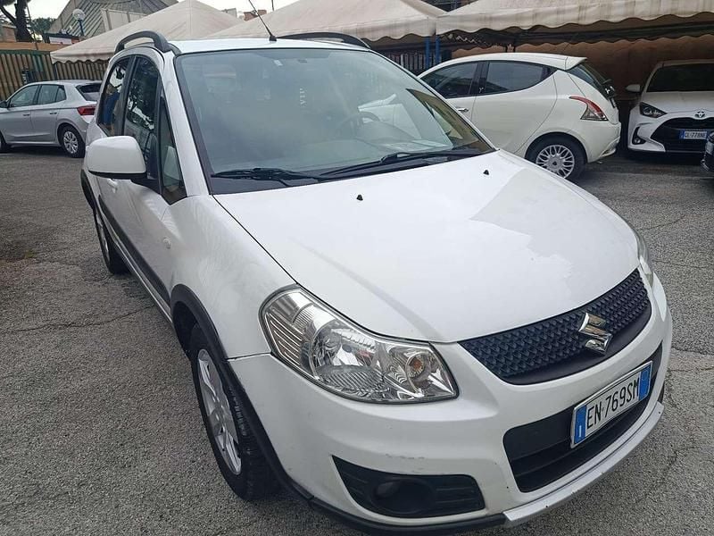 Usata Suzuki SX4 GL 111 CV (81 kW) 2012 Bianco SUV