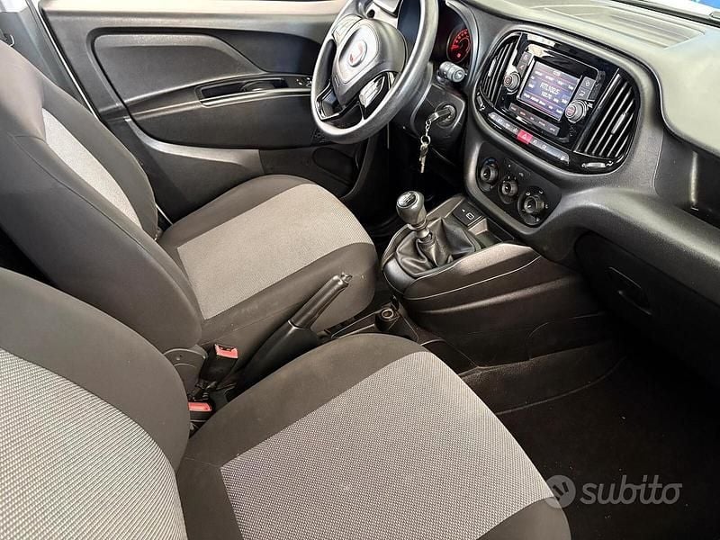 Usata Fiat Doblò S 105 CV (77 kW) 2020 Bianco Monovolume