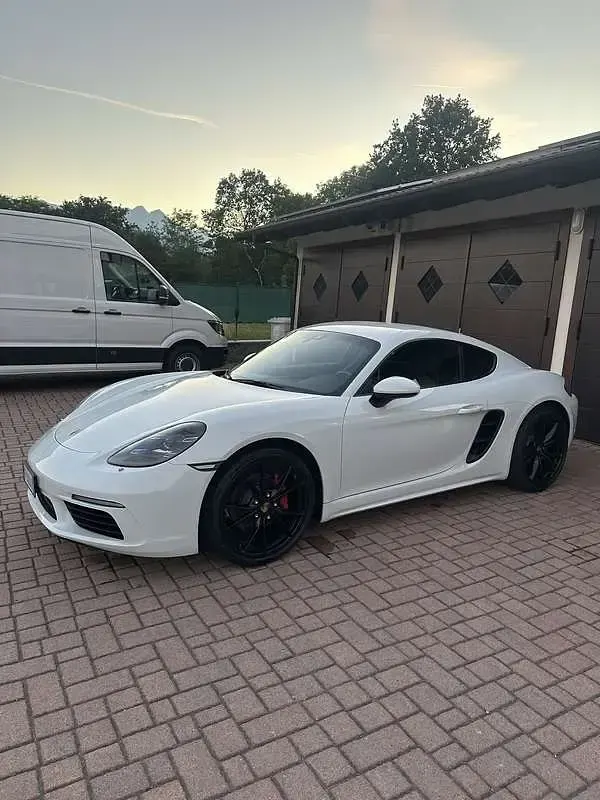 Usata Porsche 718 299 CV (219 kW) 2018 Cabrio