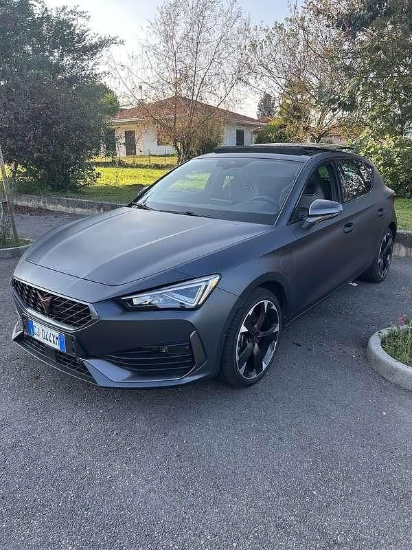 Usata 2022 Cupra Leon Tre volumi | 24.500 € (Ottimo prezzo) - Immagine 1/4