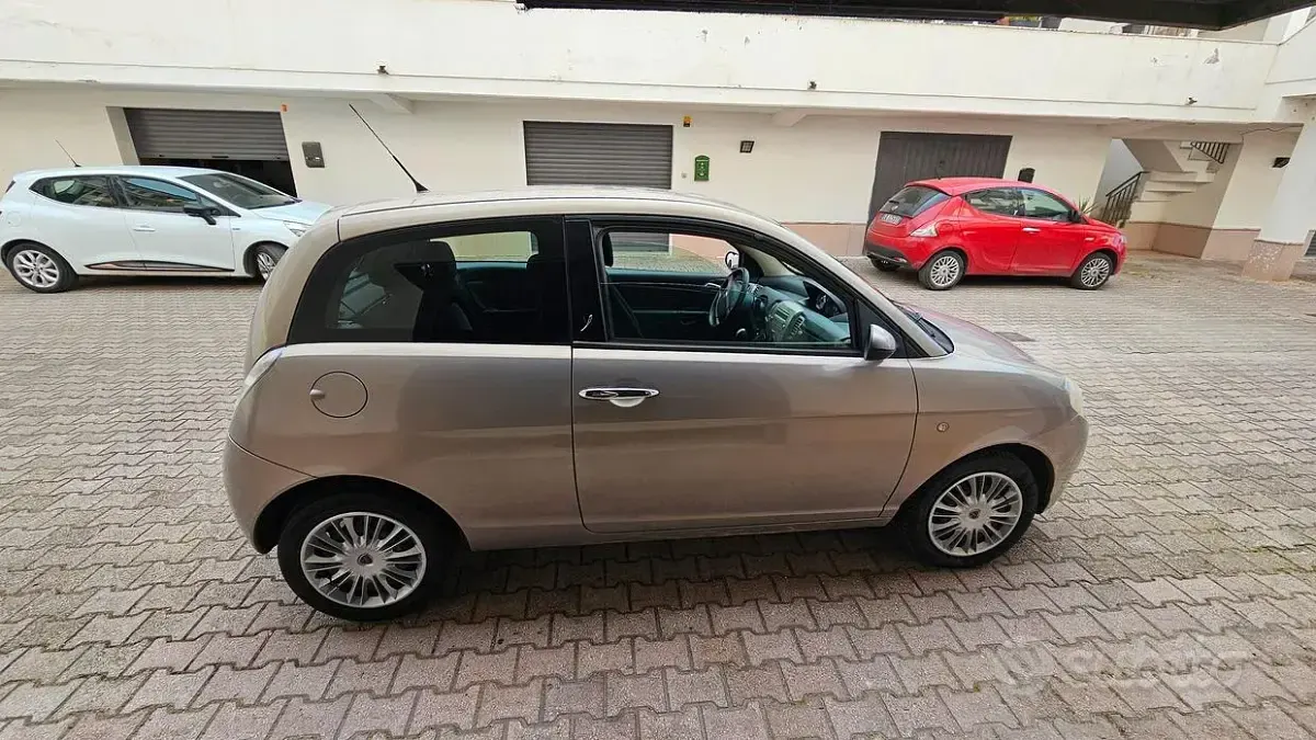 Usata Lancia Ypsilon 75 CV (55 kW) 2008 Utilitaria