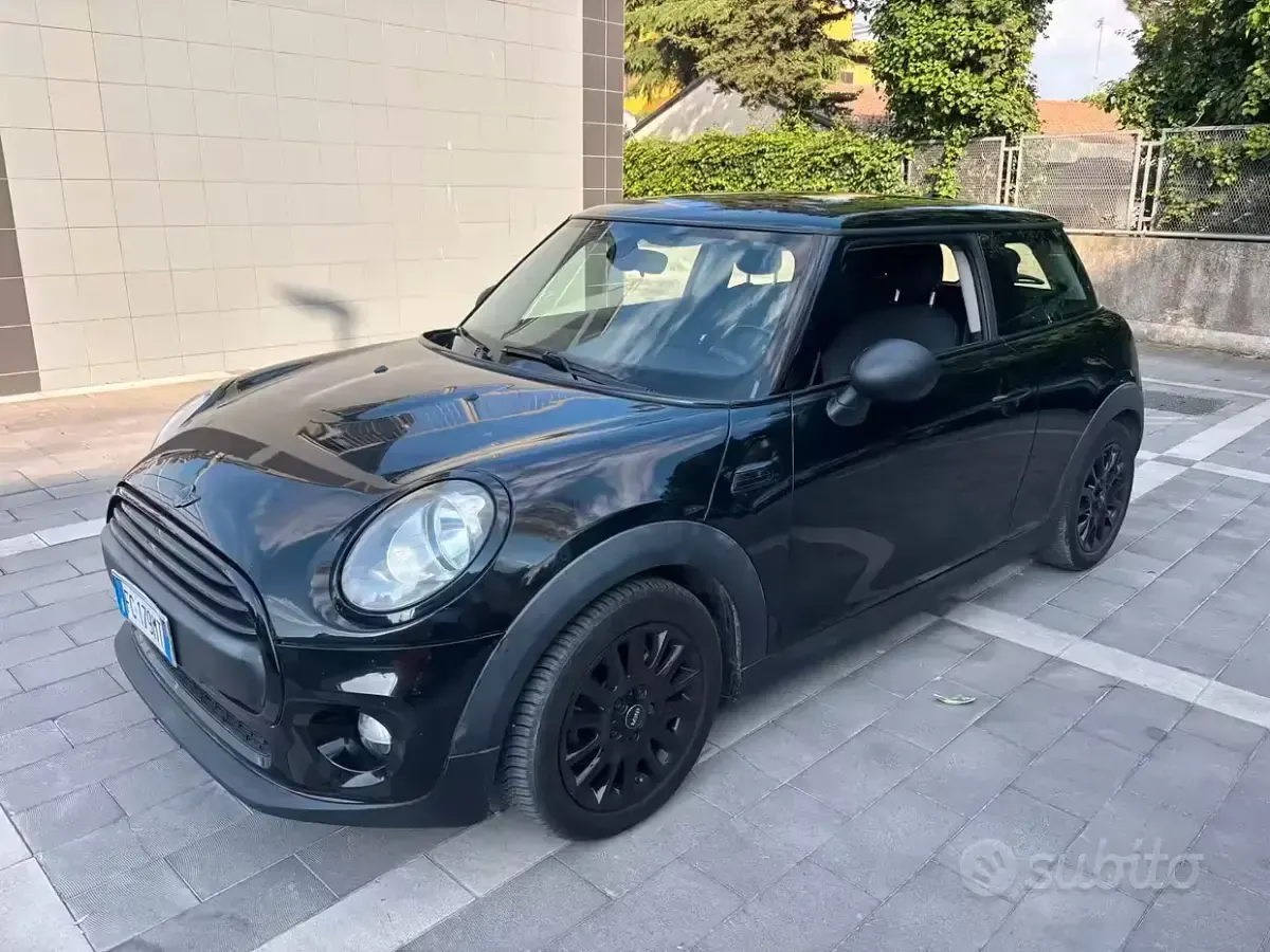 Usata Mini One D 95 CV (69 kW) 2016 Nero Utilitaria