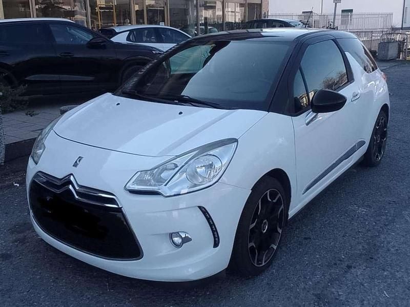 Usata Citroën DS3 So Chic 68 CV (50 kW) 2015 Bianco Berlina