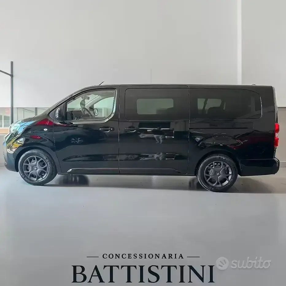 Usata Fiat Ulysse 132 kW (180 CV) 2025 Nero Monovolume