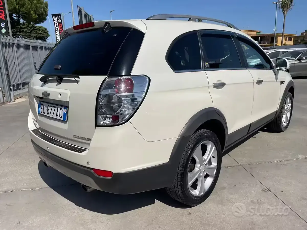 Usata Chevrolet Captiva 184 CV (135 kW) 2012 Bianco SUV