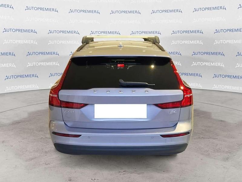 Nuova Volvo V60 Core 197 CV (144 kW) 2026 Grigio Station wagon