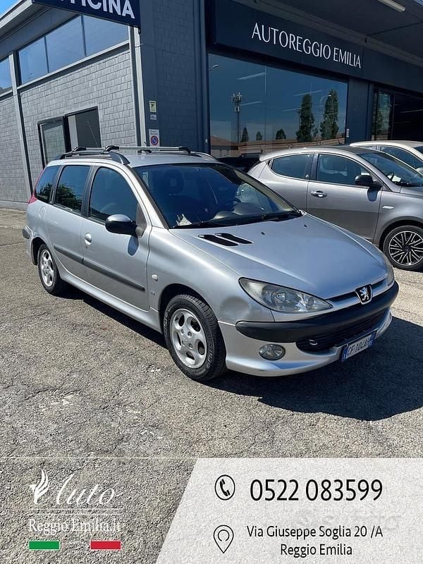 Grigio Usata 2003 Peugeot 206 Station wagon | 2900 € (Molto cara) - Immagine 1/4