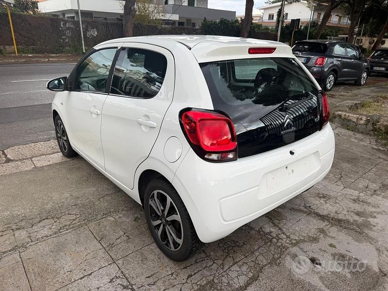 Usata Citroën C1 Feel 69 CV (50 kW) 2015 Bianco Utilitaria