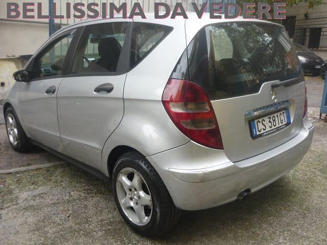 Usata Mercedes A160 Elegance 60 CV (44 kW) 2005 Argento