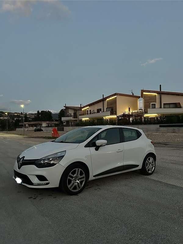Usata Renault Clio IV 75 CV (55 kW) 2017 Bianco Berlina