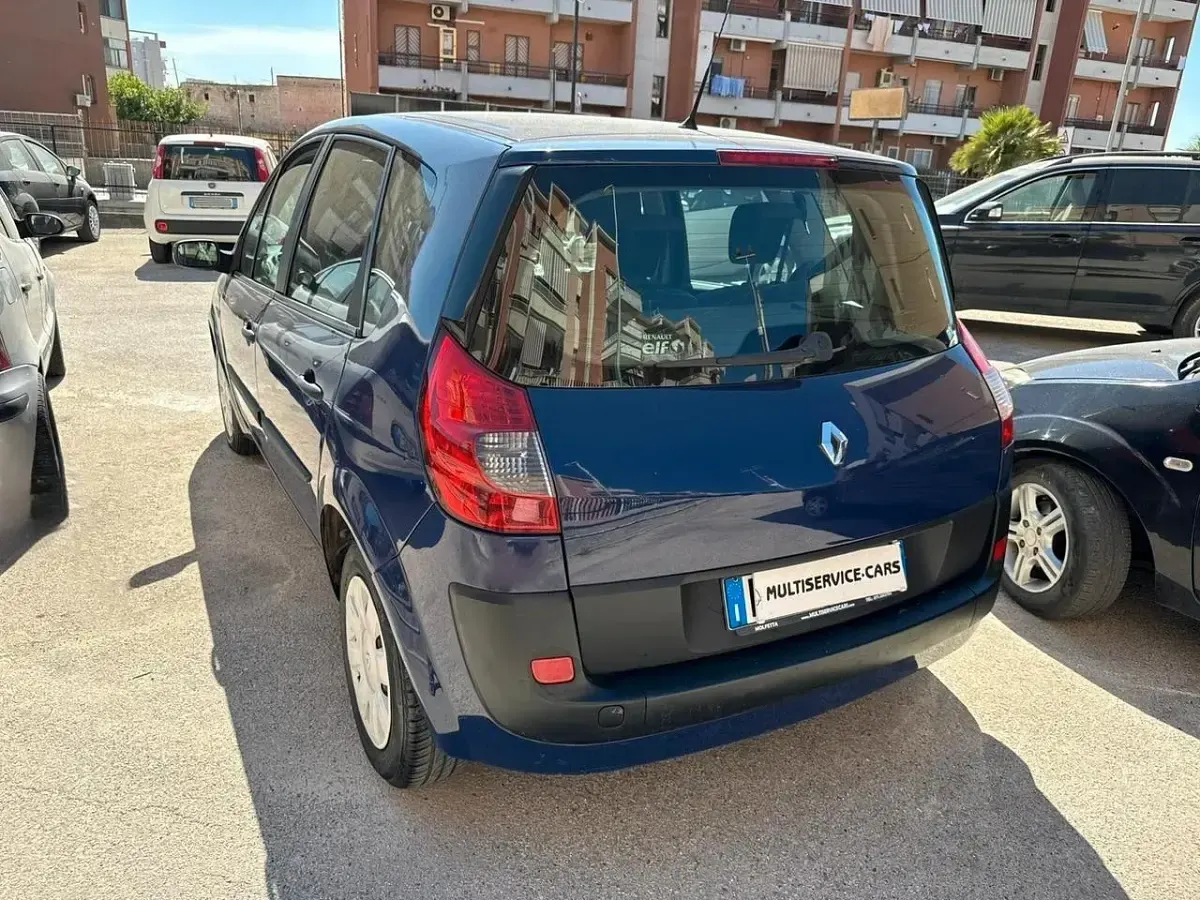 Usata Renault Scénic II 106 CV (77 kW) 2008 Blu Monovolume